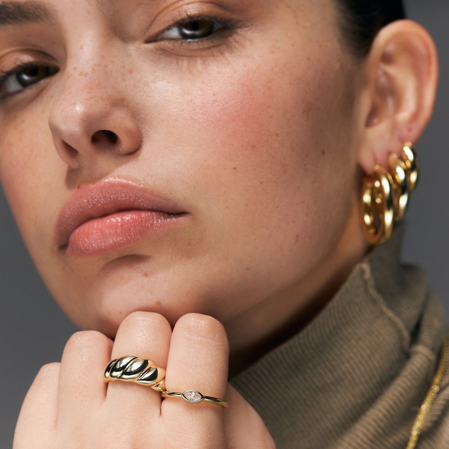 Fluor Gold Ring