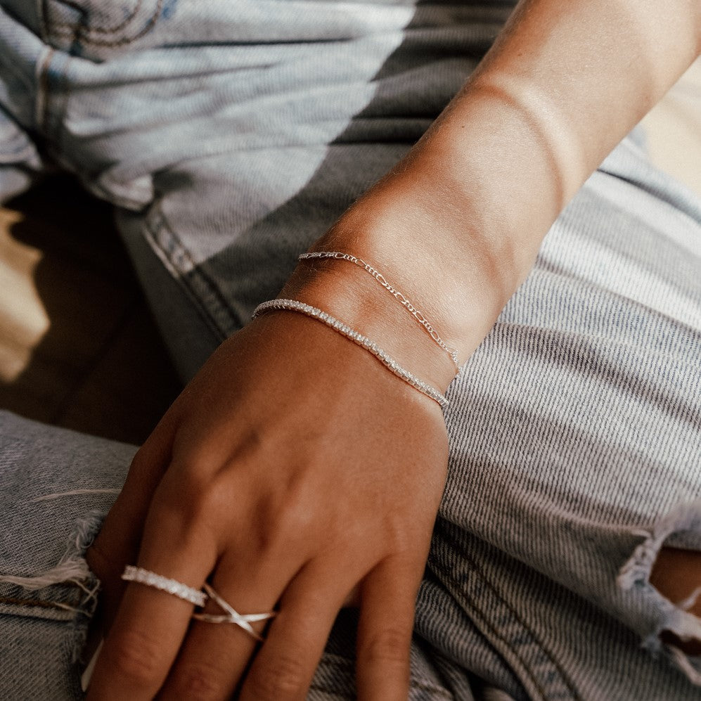 Thin Silver End Bracelet
