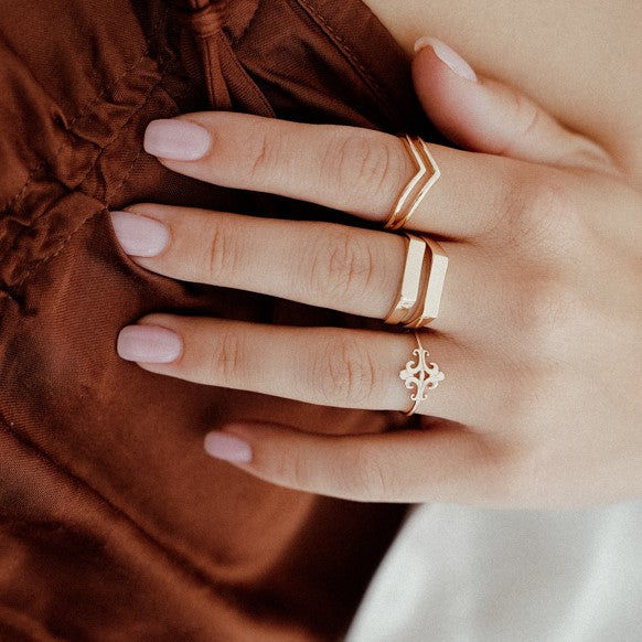 Lin Gold Ring