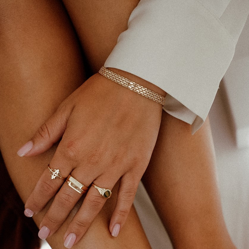 Lin Gold Ring